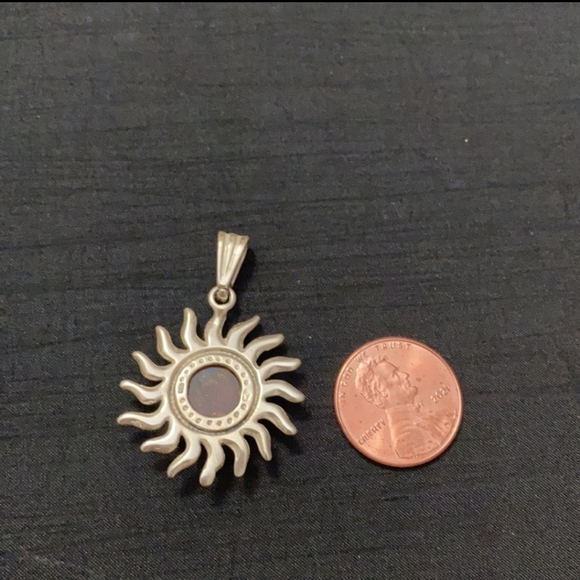 Sun amber stone 925 pendant - Picture 2 of 3
